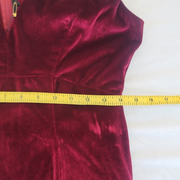 Pinup Couture Laura Byrnes Red Velvet Gilda Pencil Dress - Picture 13 of 15